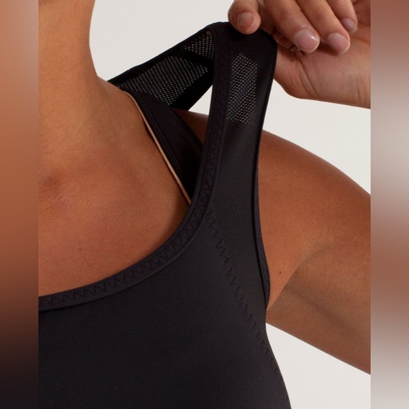 lululemon | Size 6/S-M Black Run Speed Squad Tank - Picture 5 of 10